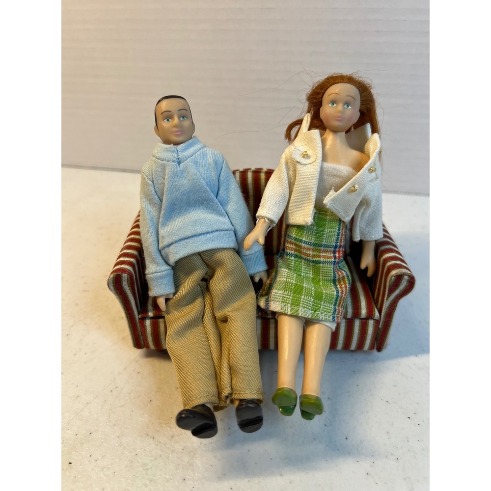 Melissa & Doug Victorian Dollhouse Furniture Striped Couch and 2 Poseable Dolls